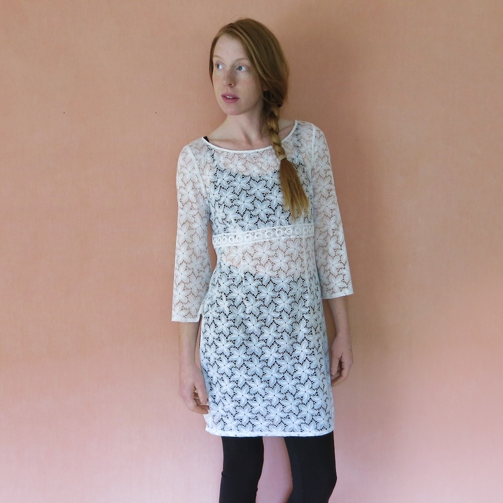 Laundry x Shelli Segal Lace Mini Dress - Picture 1 of 4